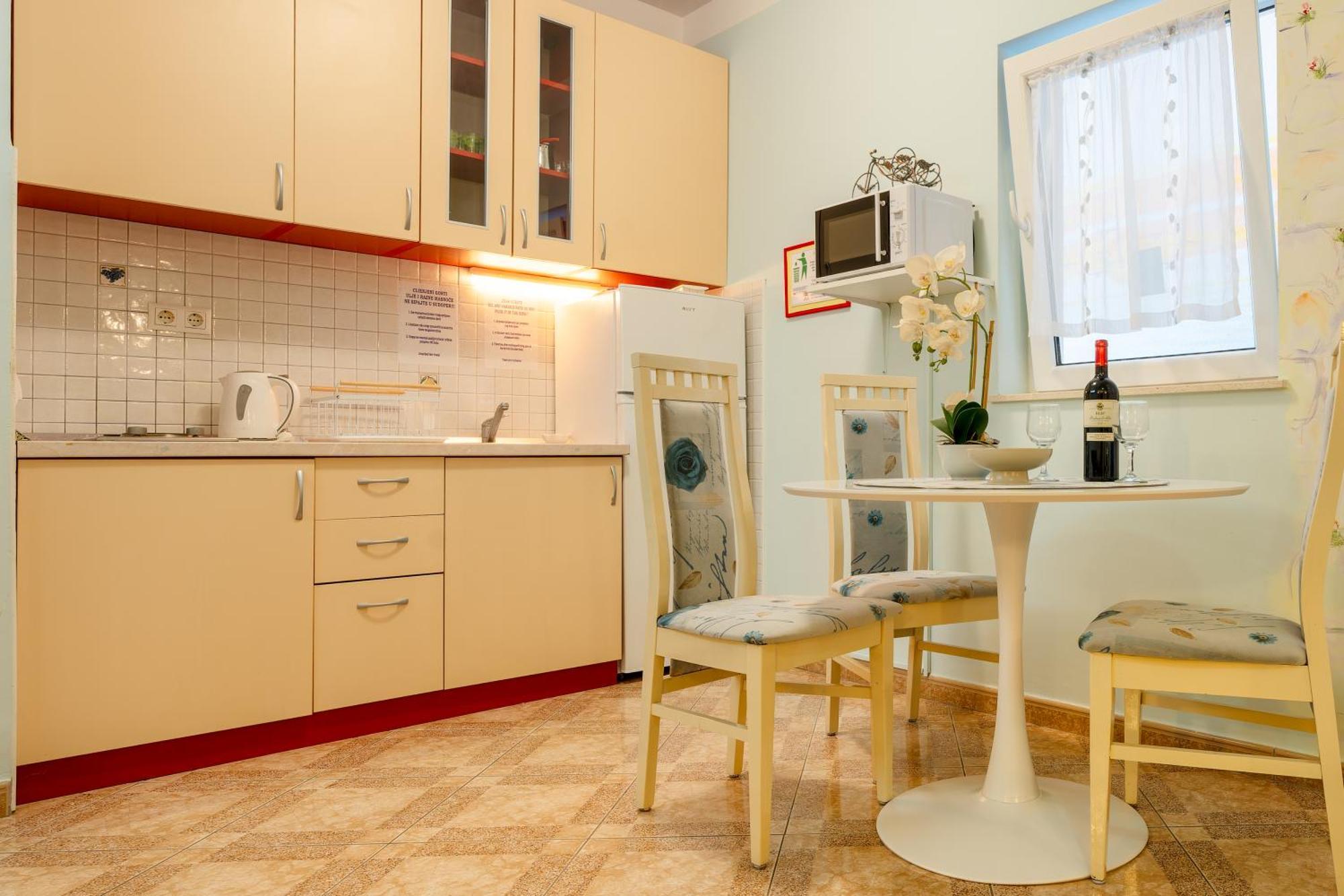 Adriatic Apartment Неум Екстериор снимка
